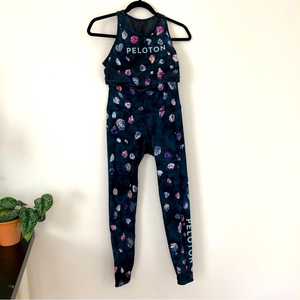 Peloton High Neck Sports Bra and Leggings set